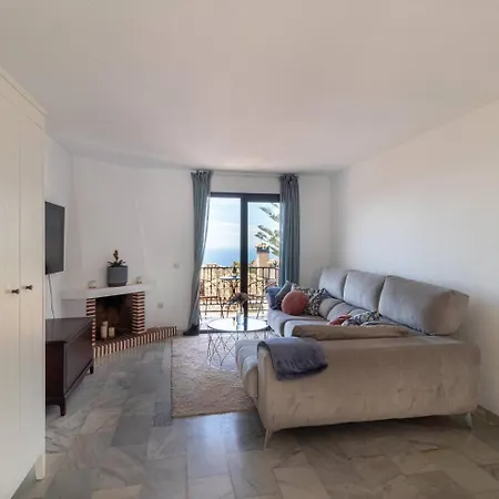 Pueblo 3br With Terrace And Views *